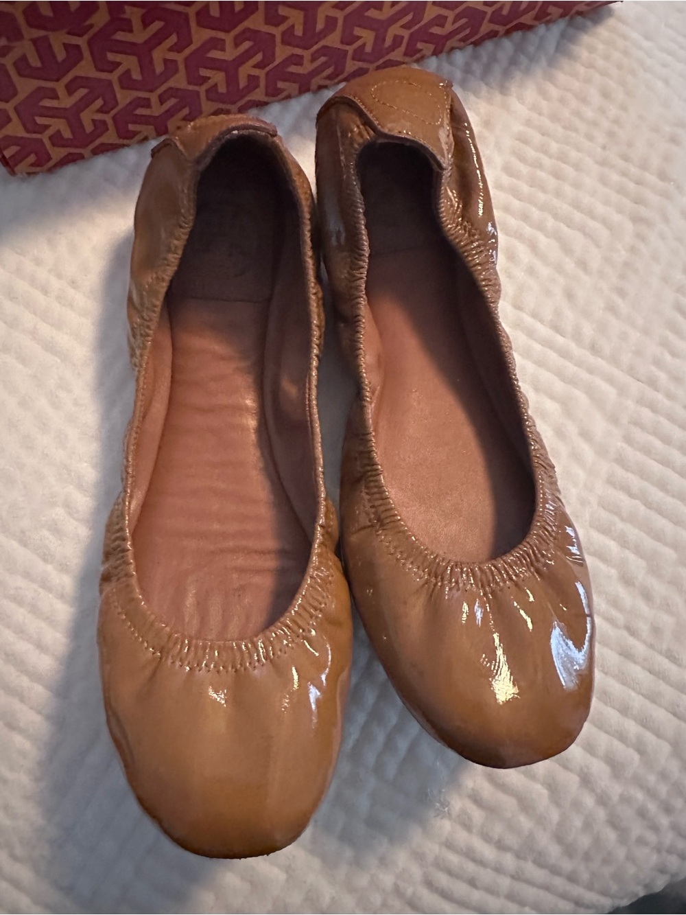Womens Patent Leather Ballet Flats - Tan